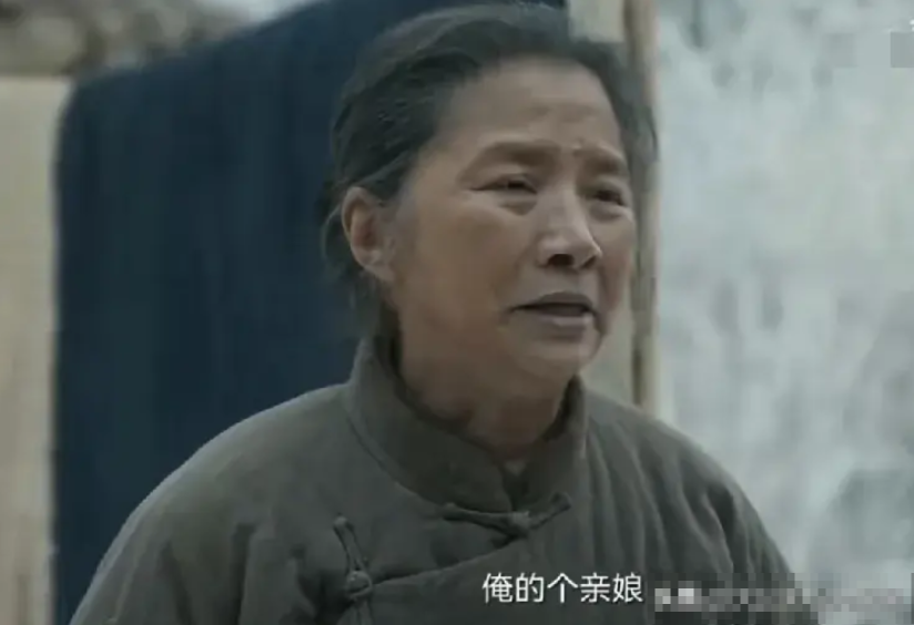 明年的白玉兰最佳女配，除了迟蓬，我想不出还有谁能拿奖！

无论是台词，形象，还是