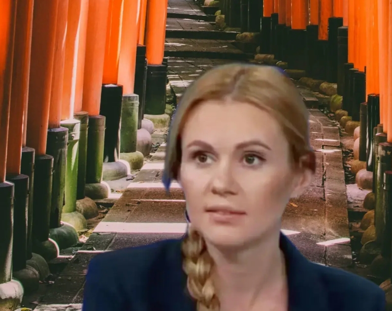 乌克兰逐渐走向灭亡

乌克兰最高拉达议员安娜・斯科罗霍德7月27日表示，乌克兰人