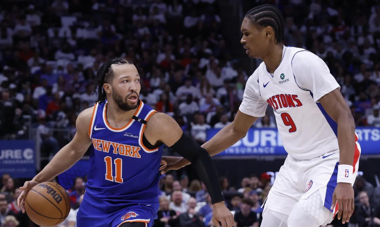 伊森续约陷停滞，火箭可用伊森加首轮换奥萨尔，组成汤普森兄弟组合。
目前塔里伊森跟