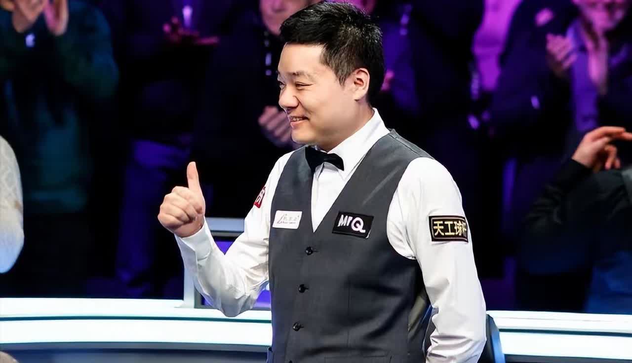 斯诺克英格兰公开赛第三轮赛况
1、丁俊晖🇨🇳4：1普伦
2、斯佳辉🇨?
