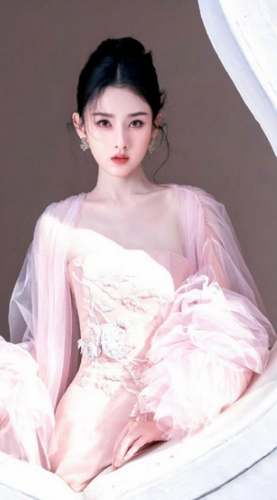 宋祖儿这么绝的身材不演现偶千金太可惜了吧？ ​​​