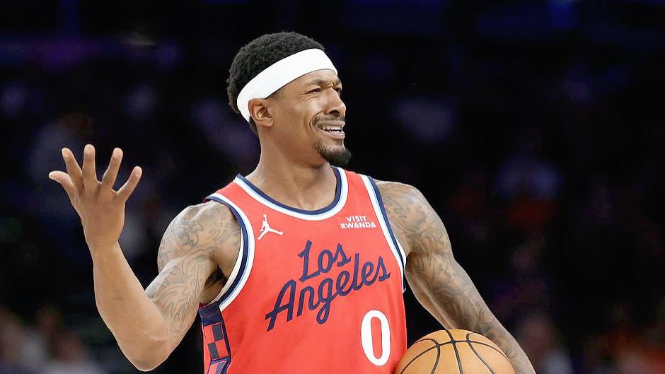 快船天塌了！比尔髋部骨折赛季报销，“银河战舰”冲冠梦碎