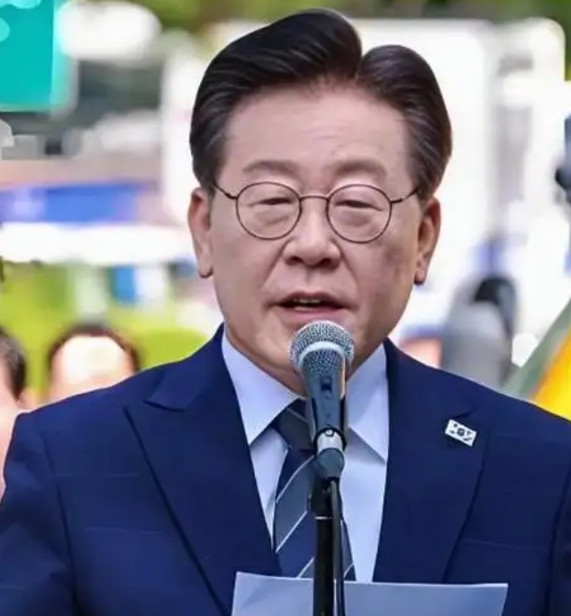 韩国总统选举，李在明压倒性大胜。李在明选举发言称，这是改变韩国国家命运的选举。如