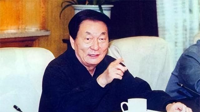 1988年，朱镕基竞选上海市市长时说：我有三个缺点