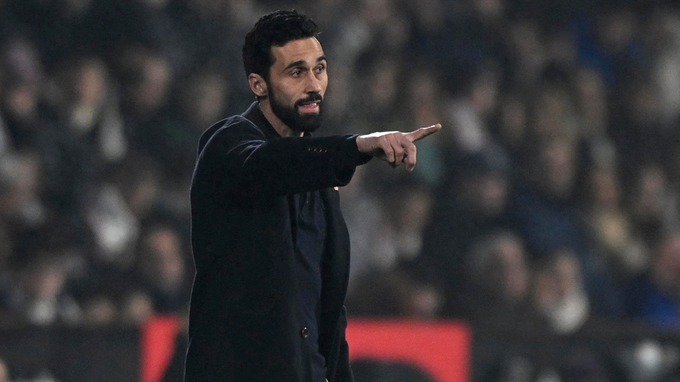 皇马续约维尼修斯陷入僵局 巴萨青训新星德罗离队敲响警钟