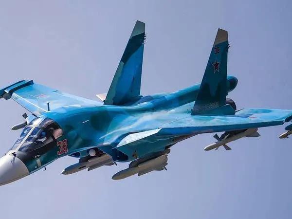 美国真的被稀土给卡死了。
近日，美国一位将军在接受美媒记者采访时表示，美国的稀土