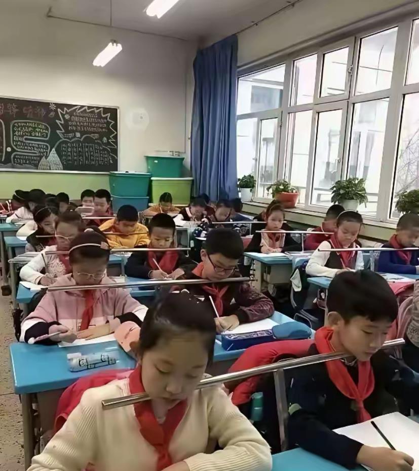打瞌睡终于不用手支撑了