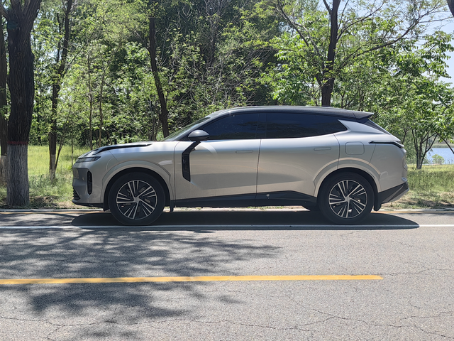 我的08一年费用小计
我家有地下车位，一年费用2160，家充没有峰谷电，固定0.