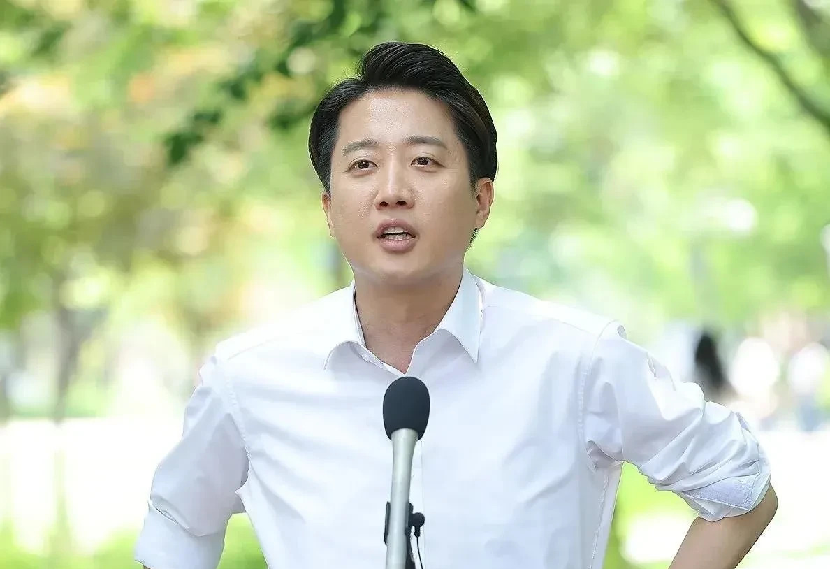 李俊锡这回要惨了？











万万没想到，李俊锡这小子居然玩了这么一