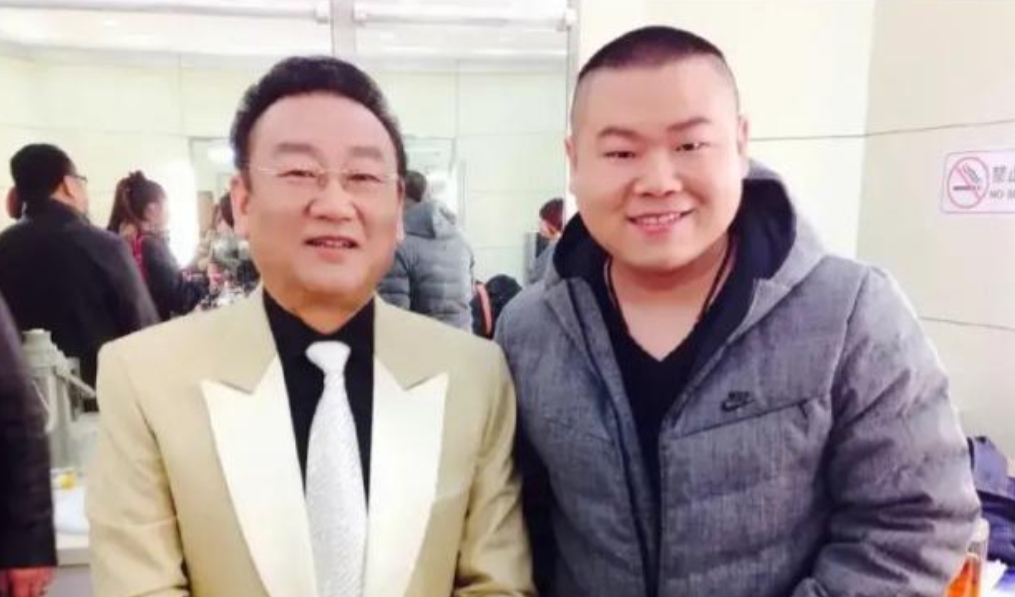2015年，春晚后台，蒋大为质问岳云鹏：“就是你小子改了我的《牡丹之歌》，你经过