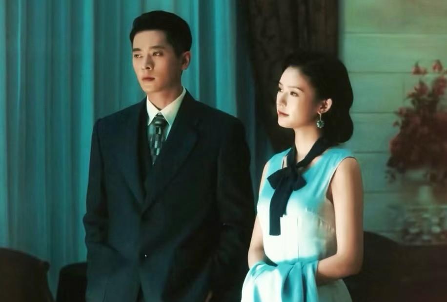 《足迹》婚礼的前一天发现未婚夫，有无数个“好妹妹”。
林家大小姐决定悔婚不嫁，