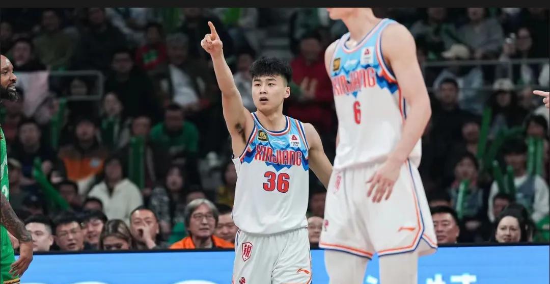 新疆队无论输赢，你就是惊喜和奇兵
新疆队与辽宁季后赛已经进行两场，新疆0:2落后