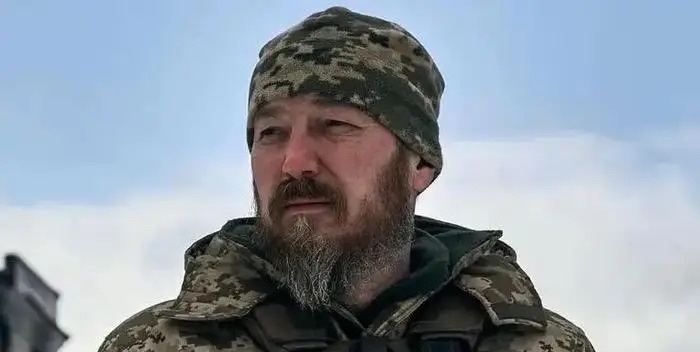 乌克兰无人系统部队司令布罗夫迪表示：“世界上已经没有坦克，能抵挡300-500美