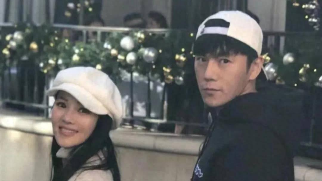 一场婚姻的迷局？资本的盛宴，还是真爱的陨落？