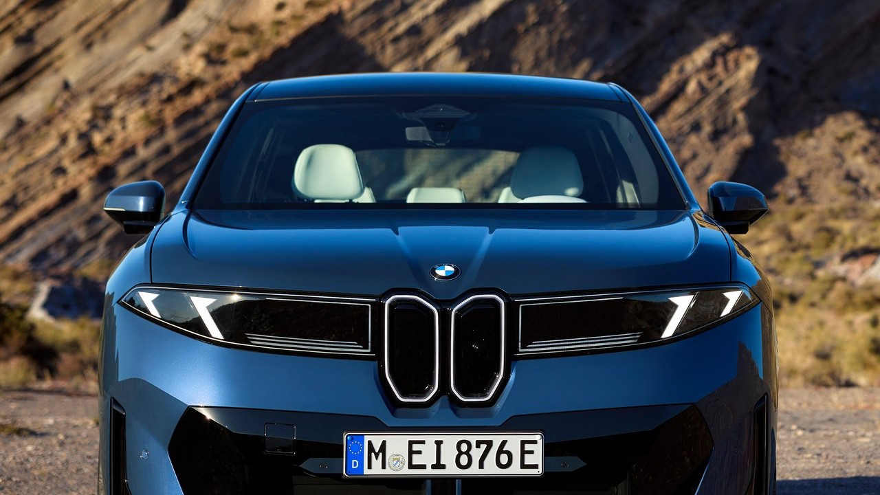 宝马iX3 在欧洲收获高人气，2026年产能售罄！国产会如何？