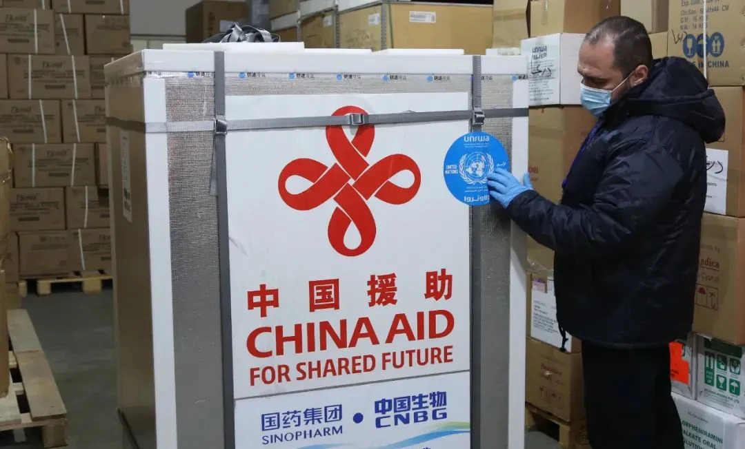 标题：联合国喊话：援助别搞政治，救人要紧











世界大乱套了！联