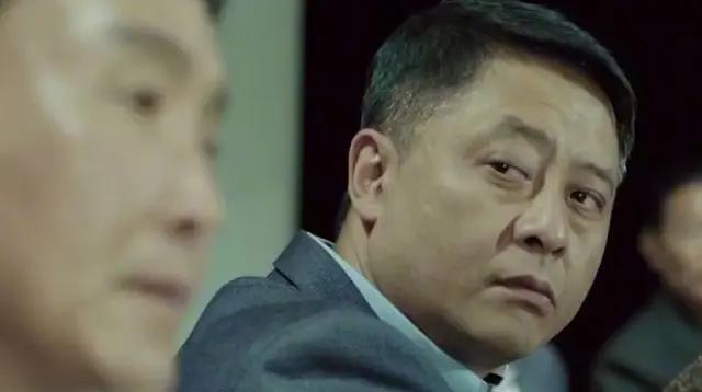 难怪孙连城对李达康那么大意见，丁义珍倒了按理来说，区长孙连城应该接替他当区委书记