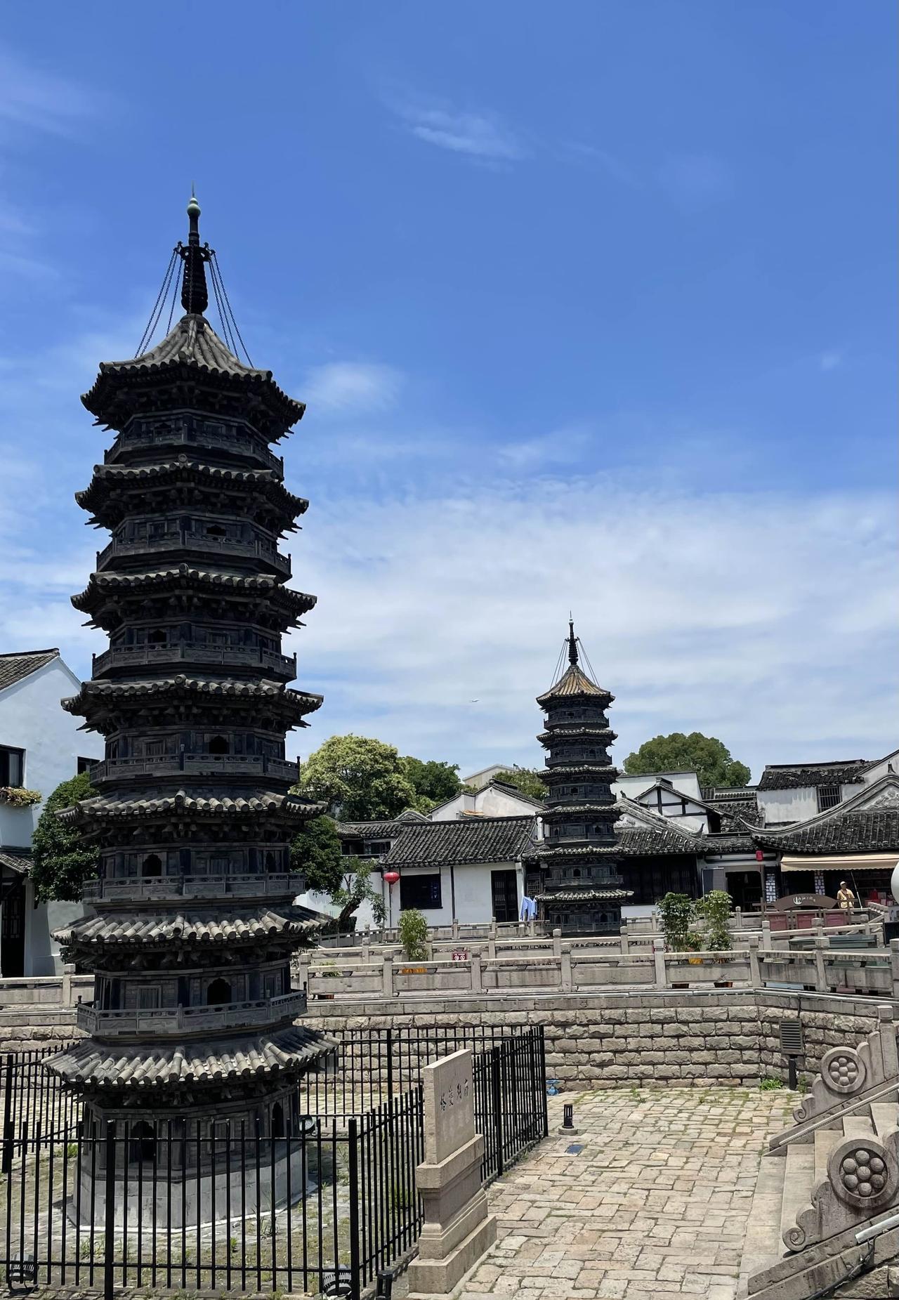 #随手拍一张你所在城市的蓝天景色#
确实是蓝天白云。