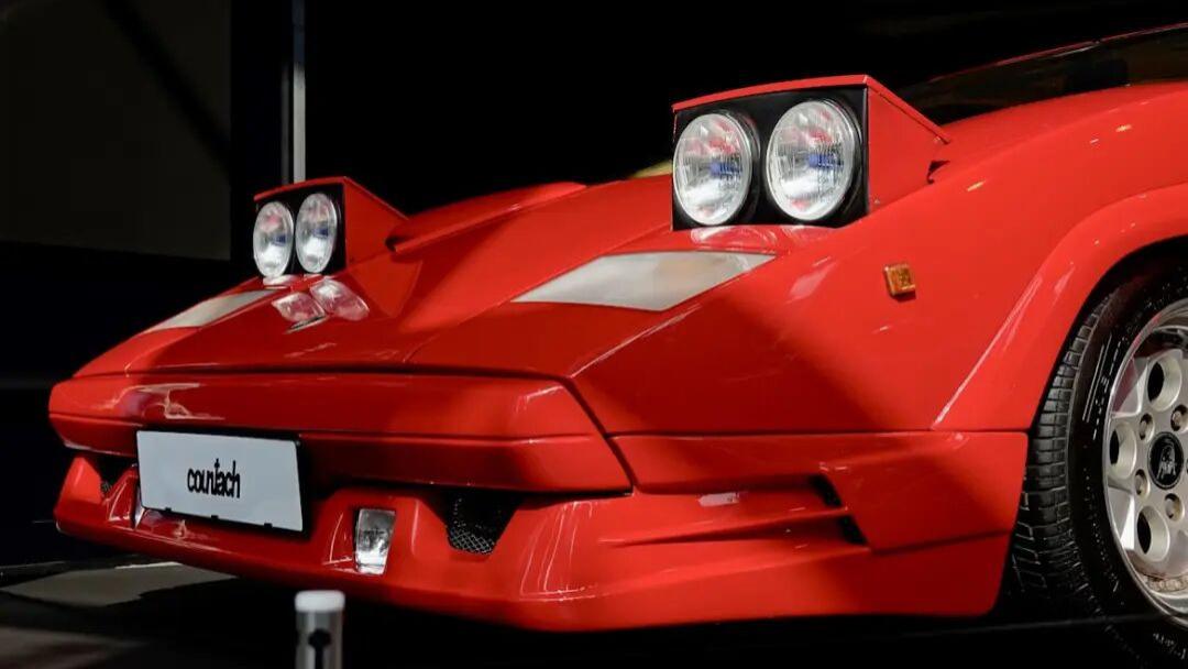 假如汽车界有“纯欲天花板”，这5个已消失的设计，每一个都能让猛男落泪！