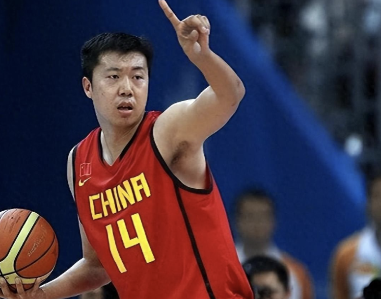 王治郅: 从“叛国”骂名到两段传奇婚姻，他到底经历了什么?