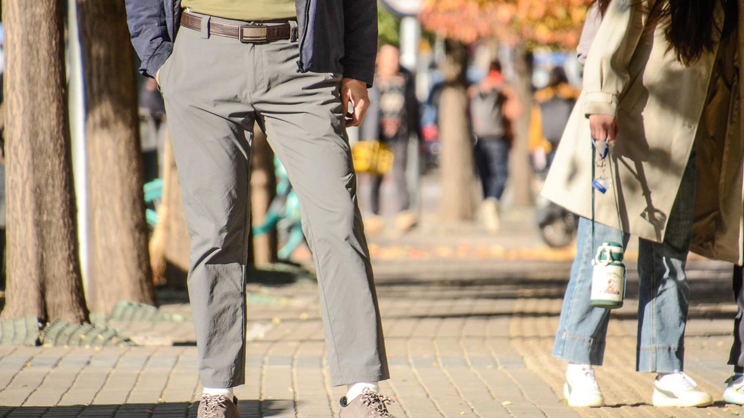 以单导承商务，以单湃赴日常：单导单湃弹力直筒裤