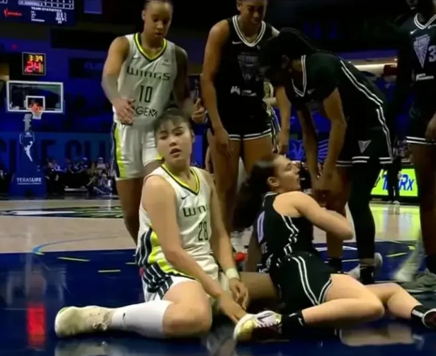 李月汝首秀来了！

WNBA常规赛中达拉斯飞翼80-71战胜金州女武神。
 
本