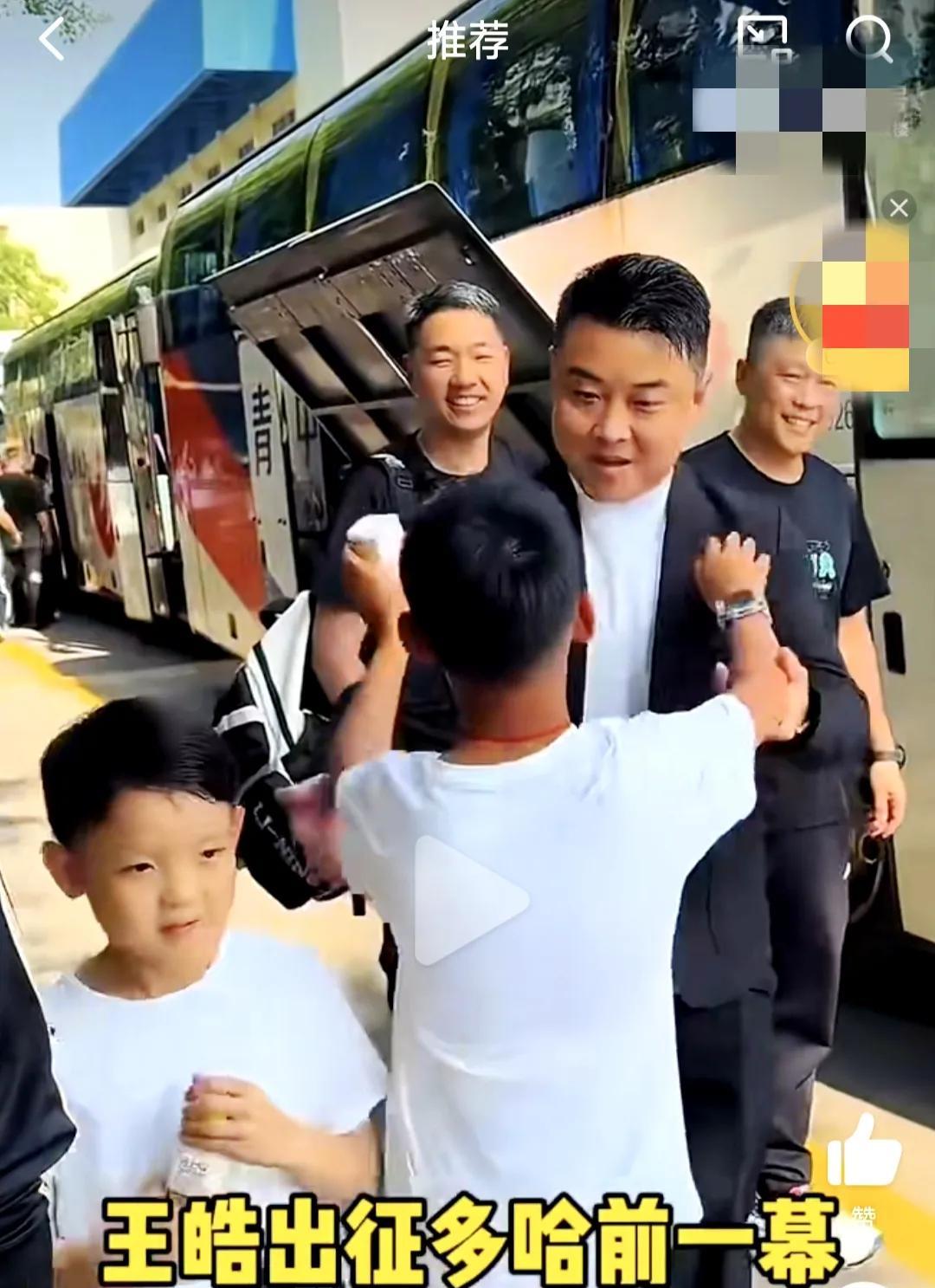 乒乓冠军真是养人啊，王皓教练多哈世乒赛终于松了一口气，男单冠军没有旁落。
去多哈