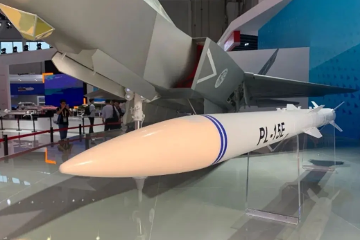 有本事自己研究，送给日本做什么，上次印巴空战，印度获得了一枚比较完整的PL15空