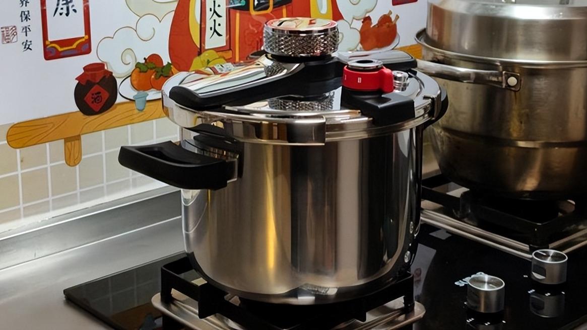 帝伯朗星驰压力锅：锅圈新星，轻松烹饪