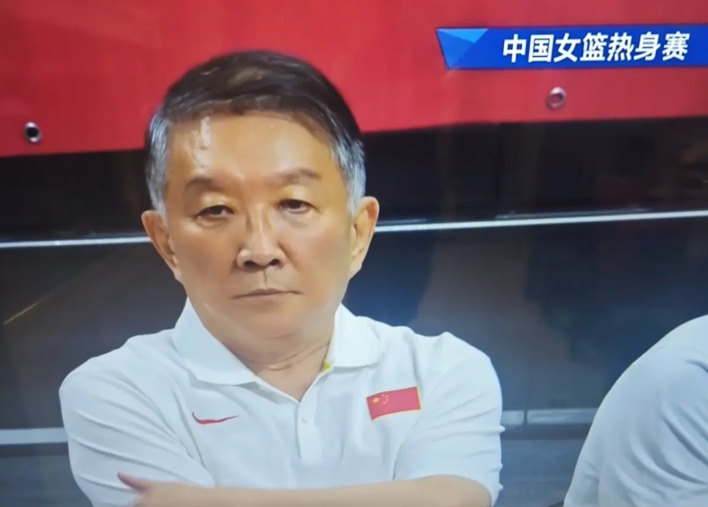 那些说中国女篮不行的老铁们，这就是一场热身赛，不要质疑宫指导和女篮的球员们，更别