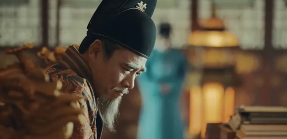 朱元璋说过一句话：“极刑之家，五服内子弟不无怨恨，不许用为官吏，违者处以重罪。”