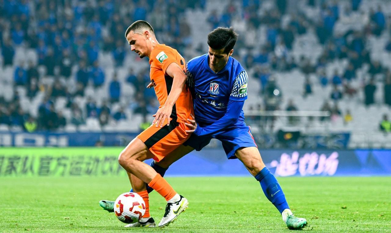 云南玉昆在主场的成绩不错，高原主场将是上海申花夺冠路上的考验……
截至目前，玉昆