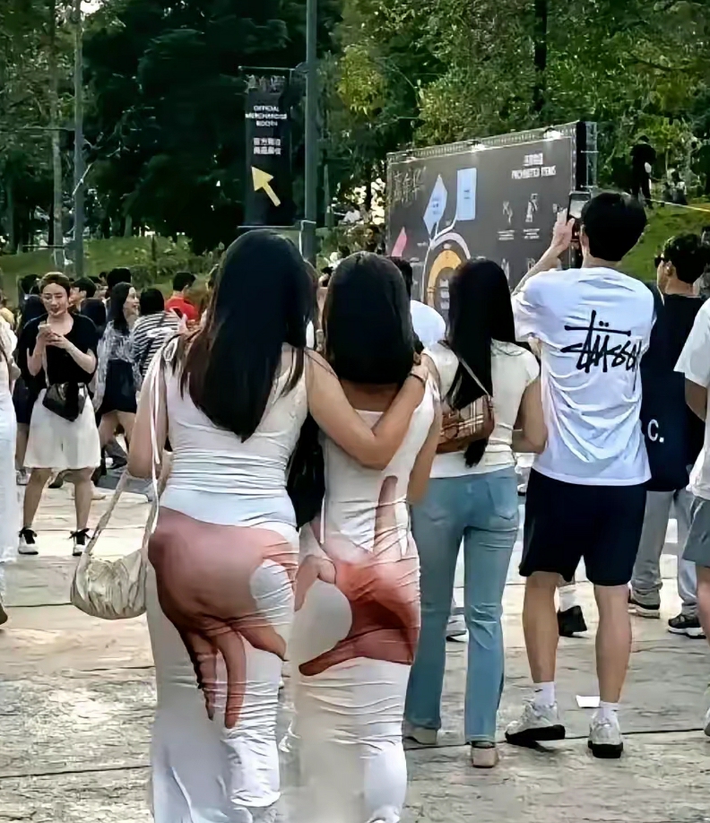 这裙子设计得