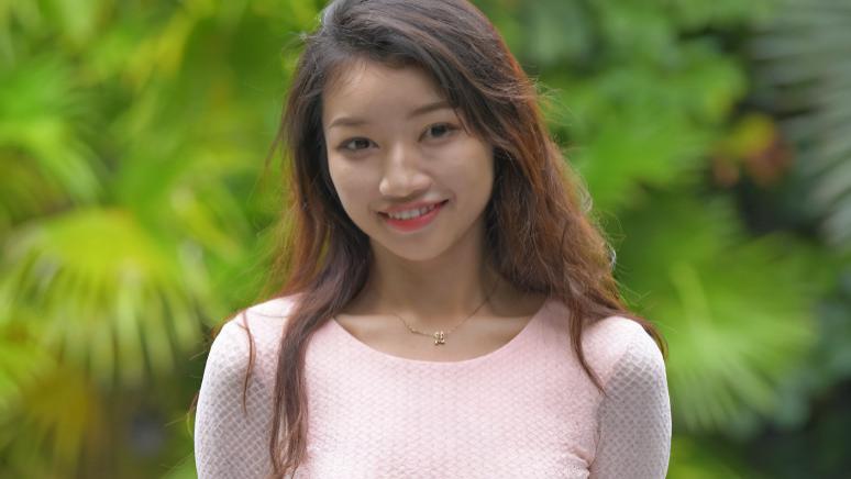 谁说运动衣不时髦？这套粉色装备美到犯规！