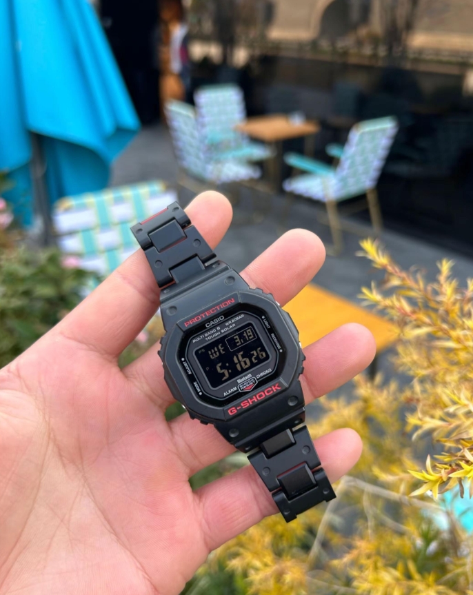 戴了3个月才发现它这么省心。以前觉得智能表麻烦总要充电现在入了卡西欧小方块省心多