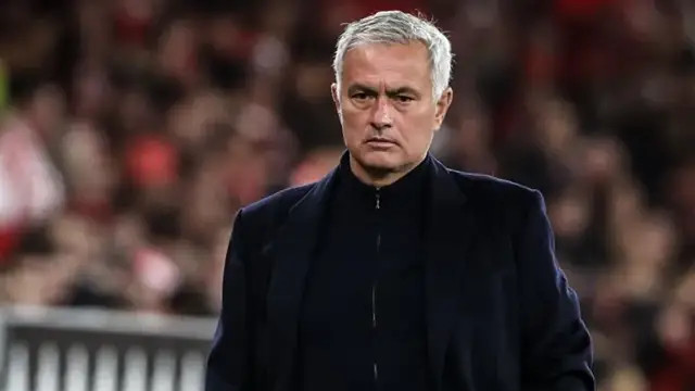 穆帅要送走的第三位本菲卡“老将”，呼之欲出，分别是21岁和23岁