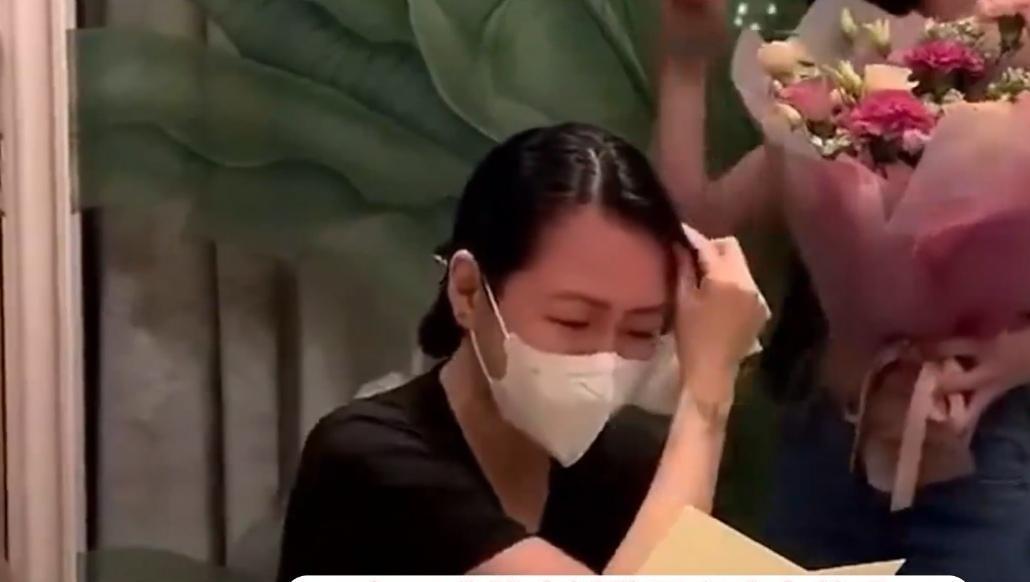 大S为啥叫大S？小S近况太揪心！
先解惑：徐熙媛叫大S，是因为早年和妹妹徐熙娣组