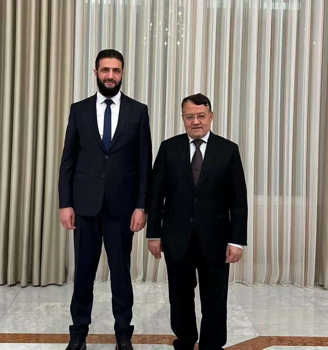 叙利亚总统任命的新顾问，或为本拉登助手之一，曾被美国列入“恐怖分子嫌犯名单”
近