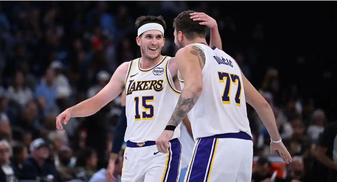 湖人算不算重新进入争冠球队行列
现在东契奇+里弗斯，联盟算是前五的双人组，詹姆斯