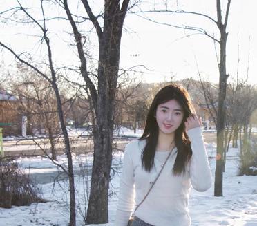 雪地里散步，心情美美哒！??????