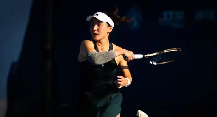 王欣瑜能再次击败高芙么？
在刚刚结束的辛辛那提WTA1000比赛中，王欣瑜成功杀