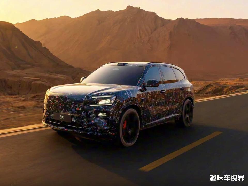 极氪全新SUV正式定名，命名为极氪8X，官方谍照新曝光