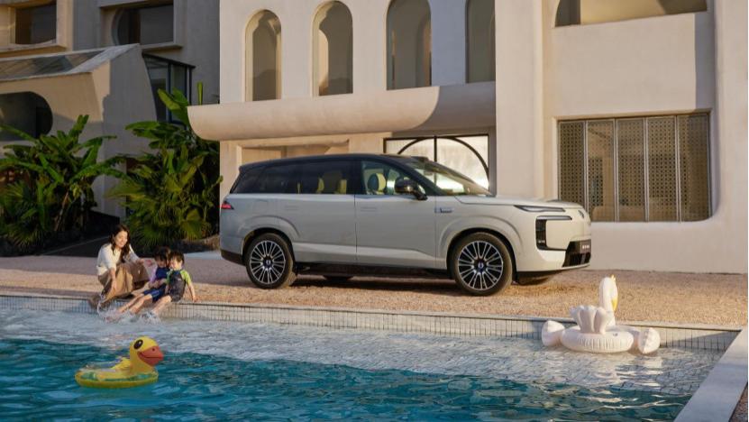 装下三代人 + 露营装备！腾势 N8L：30 万级家庭六座 SUV 的 “真香款”