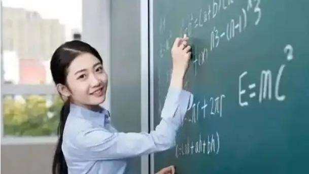 最近常听人聊起“铁饭碗”这个话题，不少朋友在问：现在的编制岗位是不是没那么稳了？