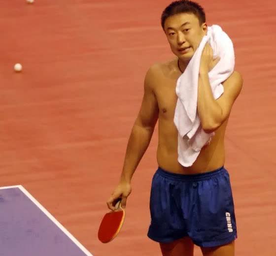 国乒优秀球员再多，在王励勤的带领下，也会一个个的走下坡。美大满贯的失利，前五集体