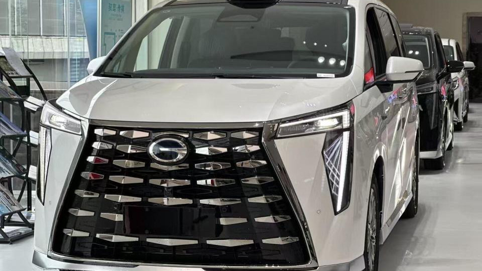 续航1200km，408匹马力！传祺向往M8进店，卖多钱合适？