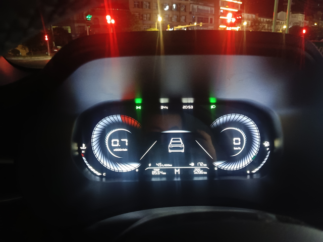 外环一箱油
每天通勤30公里