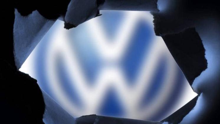 卖220万台车，却亏88亿！全球第二大车企被中美夹击