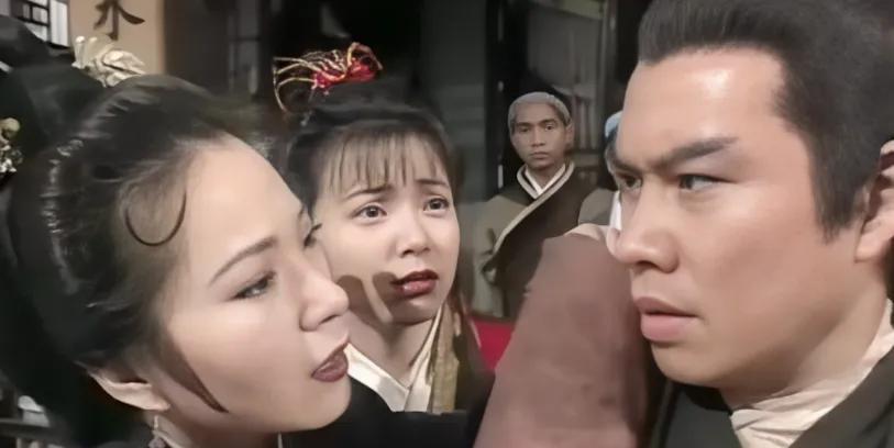 | 网民都是自私的 |
很多网民赞美郭靖“侠之大者，为国为民”，笑容甜美，兴高采