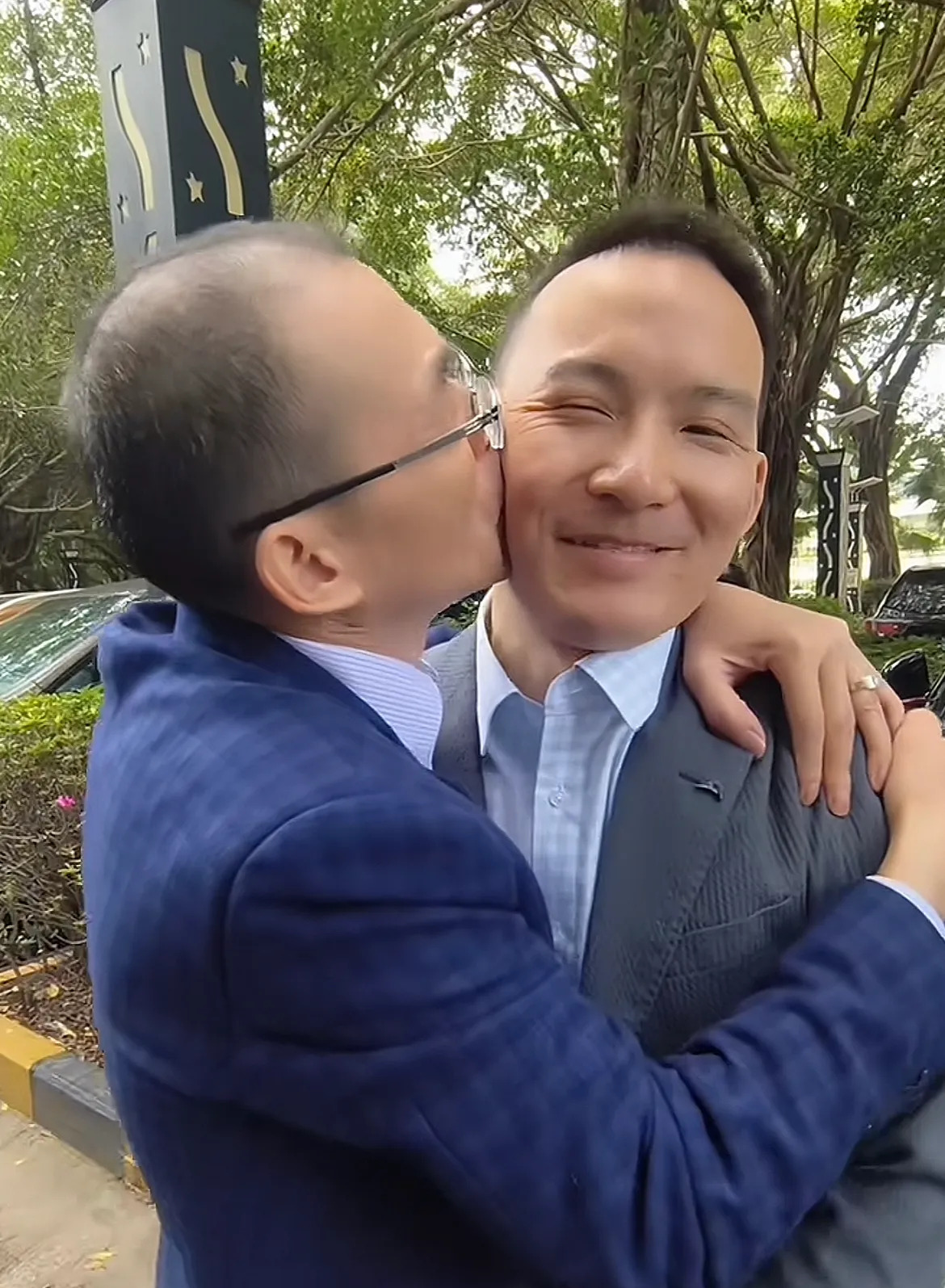 被拐男孩谢浩男现状如何











我的天哪！谁能想到被拐卖的谢浩男竟